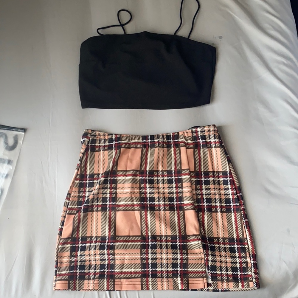 SHEIN  Solid Crop Cami Top & Plaid Skirt Set